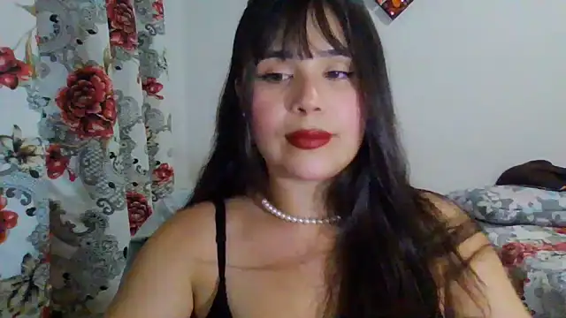 persefoonee30's Live XXX Chat