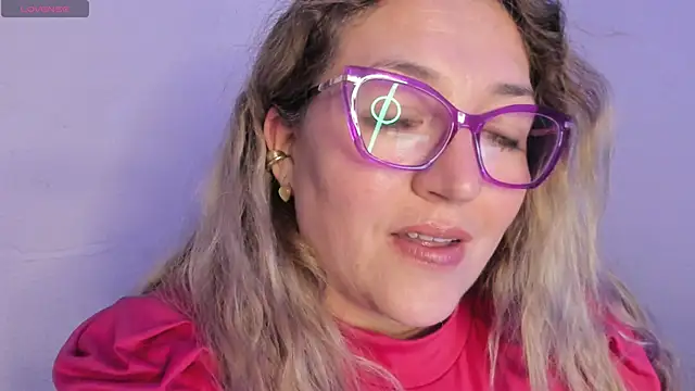 Naty_Mature_ 网络视讯表演