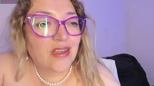 Naty_Mature_'s Webcam Show
