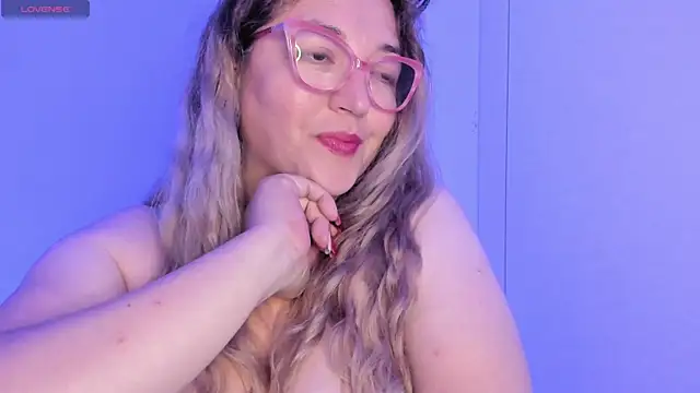 Naty_Mature_ 网络视讯表演