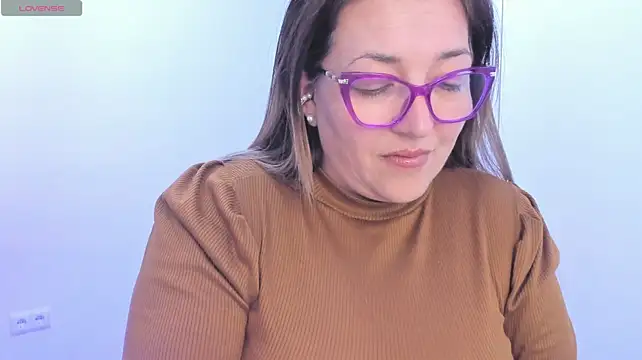 Naty_Mature_ Adlı Modelin Web Kamerası Şovu