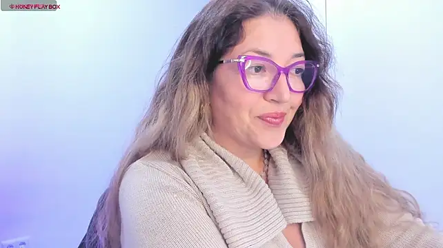 Naty_Mature_n Webbikameraesitys