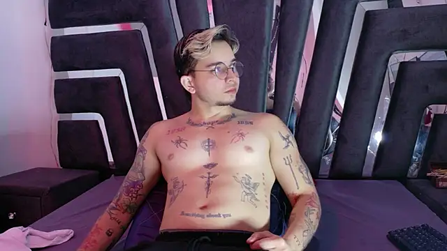 AliceandMax's Webcam Show
