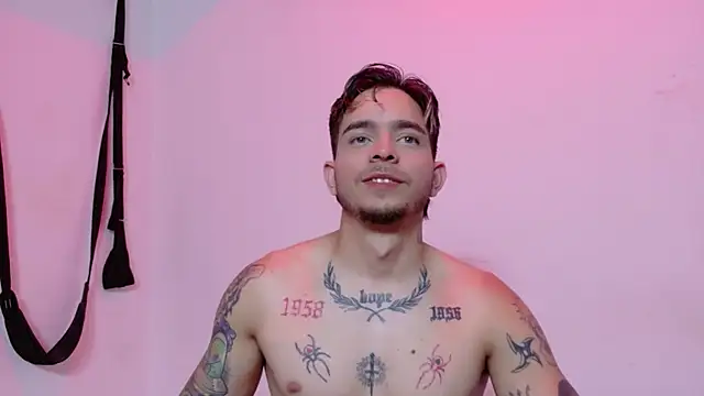 AliceandMax Webcamshow