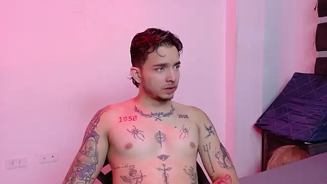 AliceandMaxn Webbikameraesitys