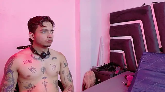 AliceandMaxn Webbikameraesitys
