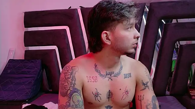 AliceandMax Webcam Show