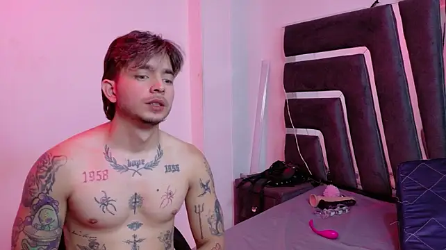 Show de AliceandMax na webcam