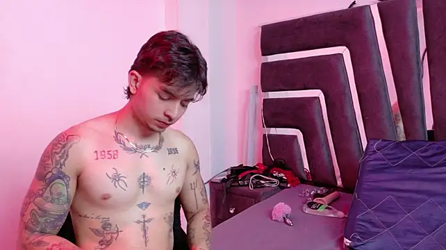 AliceandMax Webcam Show