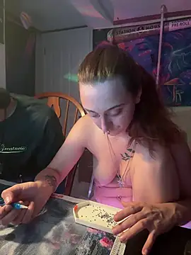 NovaLove2002 webkamerás műsora