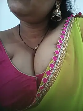 Nyra-23's Webcam Show