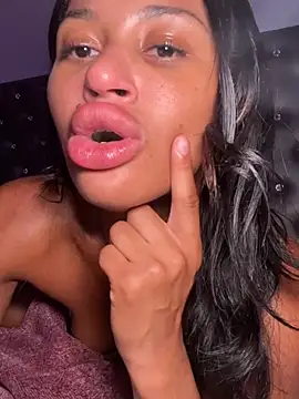 โชว์เว็บแคมของ SommerIsabella