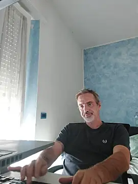 Marcolino183 Webcam show