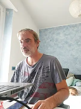 Marcolino183 Show in webcam