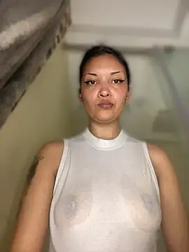 baby_lizy Adlı Modelin Canlı XXX Sohbeti