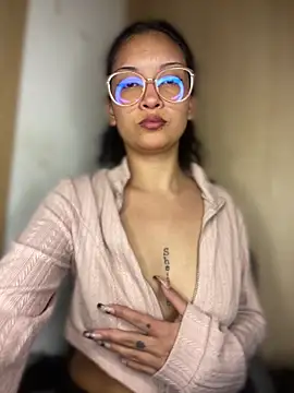 baby_lizy XXX чат на живо