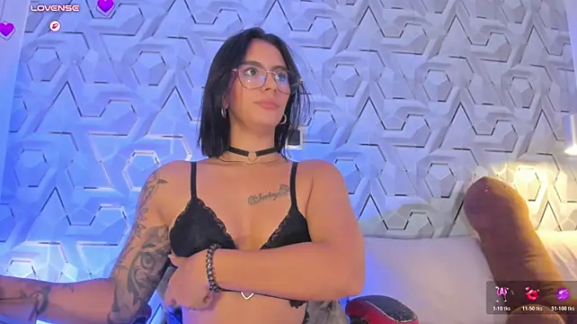 Sophiee_Hill's Webcam Show