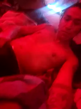 LargeDominoes Pertunjukan Webcam