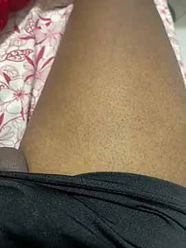 Guigo83128 webcam show