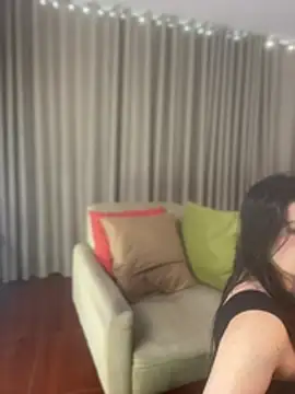 Zandrina Adlı Modelin Canlı XXX Sohbeti
