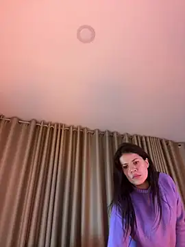 Aliinak's Live XXX Chat