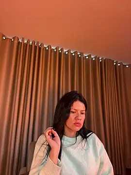 Aliinak's Webcam Show