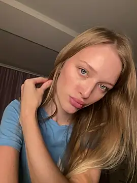 StarFrom_Hell Chat XXX in diretta