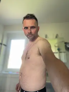 Perry_devot Chat XXX in diretta