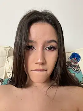 Živý XXX chat FeralKitten420