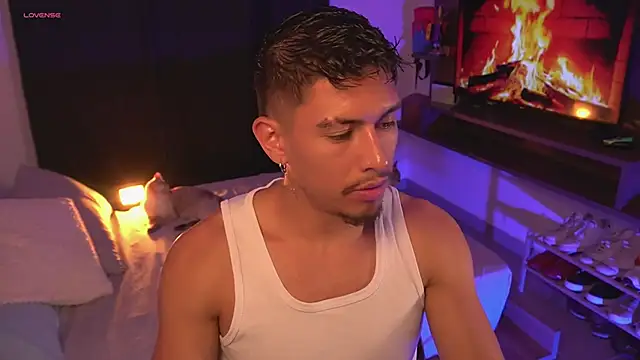 Aaronfox_x's Webcam Show
