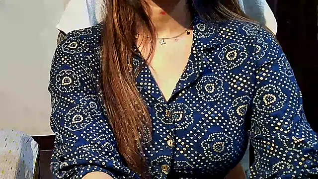 Chat XXX ao vivo de Nyra-Goddess