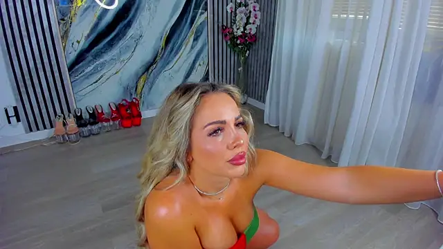 VivienCarter Show in webcam