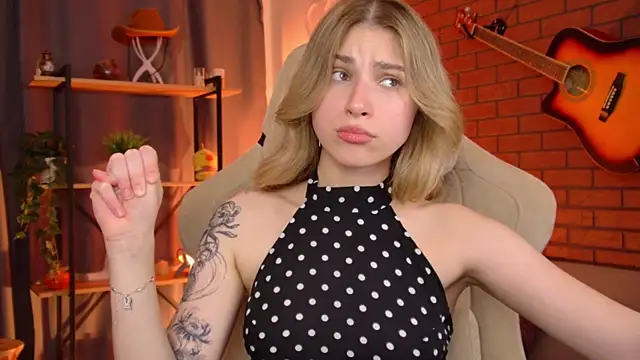 EllieCutes élő XXX-chatje