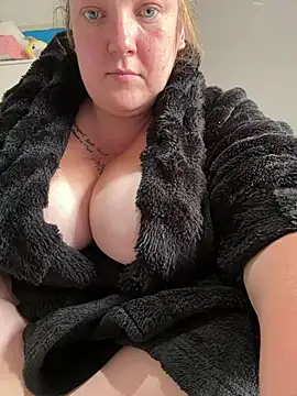 busty-bella1 – webcam-show