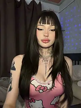 Show modela madelinexx na web-kameri