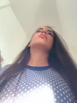 Srta_Jhenny Chat XXX in diretta