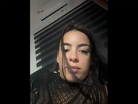 Chat XXX en directo de Srta_Jhenny
