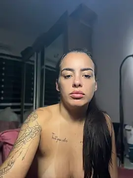 Show de Srta_Jhenny na webcam