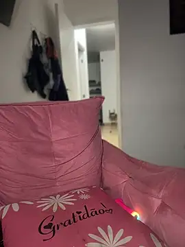 Sala de chat en directo de Srta_Jhenny