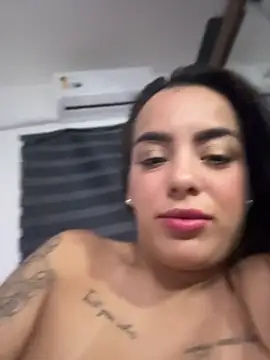 XXX chat uživo modela Srta_Jhenny