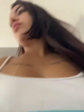 Chat XXX en directo de Srta_Jhenny