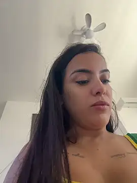 INTENSAeFATAL Adlı Modelin Canlı XXX Sohbeti
