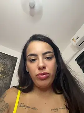 Show de INTENSAeFATAL na webcam