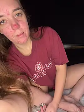 chellerayy's Webcam Show