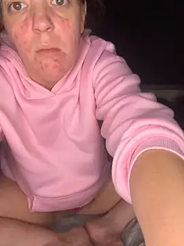 chellerayy's Webcam Show