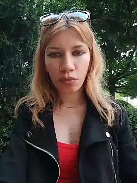EvyLure Live XXX-chat