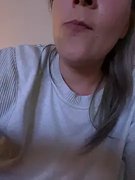 Czat XXX na żywo – LaRa_forU