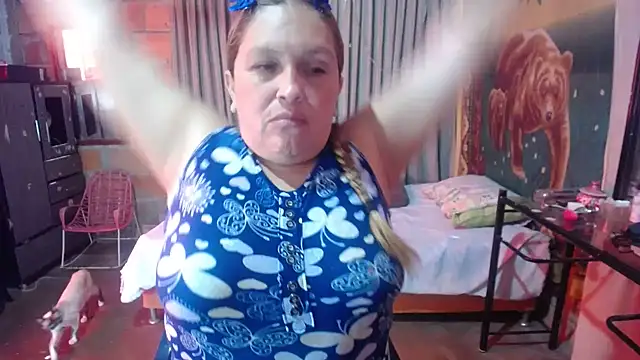 MOTHER_AND_SON09 Webcam show