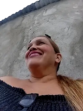 MOTHER_AND_SON09 Show in webcam