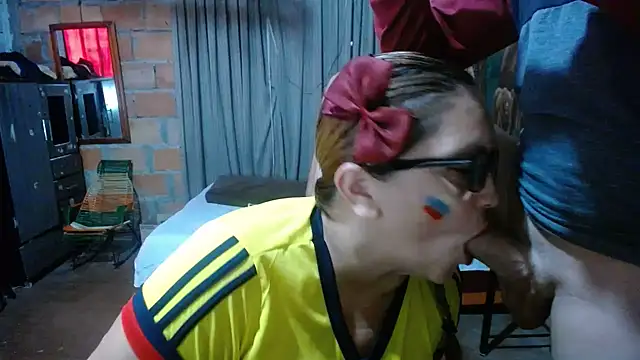 Show de MOTHER_AND_SON09 na webcam